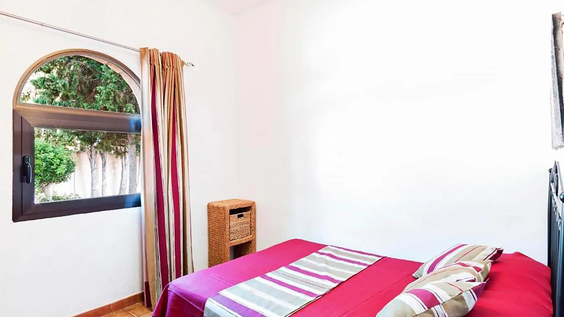 Urbanicacion ses palmeres Castell Bohio Holiday Villa Bellissimo Urbanicacion ses palmeres