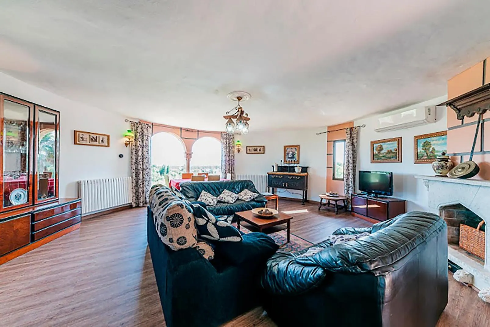 Urbanicacion ses palmeres Castell Bohio Holiday Villa Bellissimo